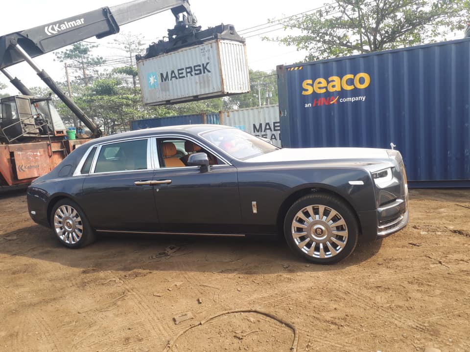 Vẻ đẹp của Rolls-Royce Phantom thế hệ thứ 8 về Việt Nam v&agrave;o những ng&agrave;y cuối c&ugrave;ng của năm 2020