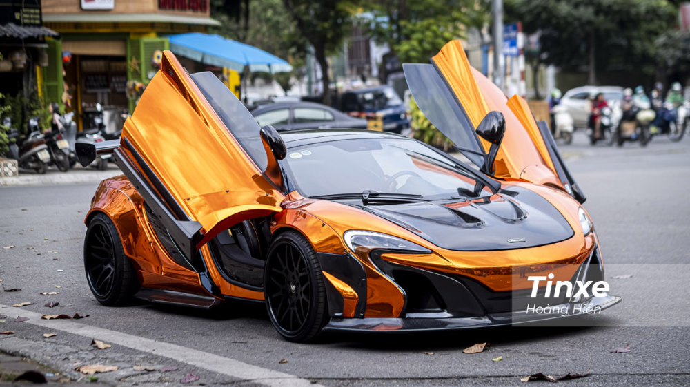 V&agrave;o năm 2018, đại gia Dương Kon đ&atilde; tiến h&agrave;nh độ Liberty Walk cho chiếc McLaren 650S Spider