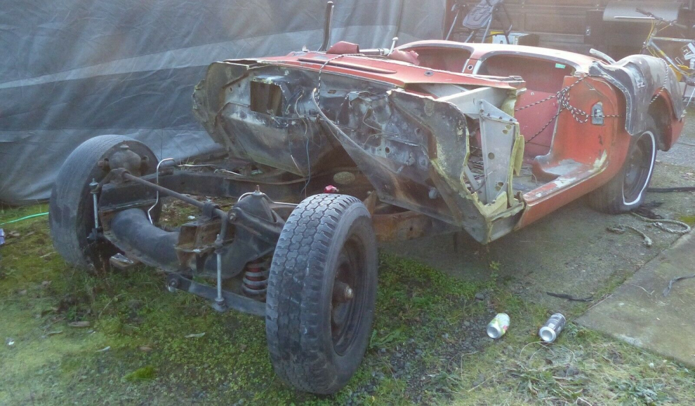 Thân xác của chiếc Chevrolet Corvette 1958 được rao bán trên eBay