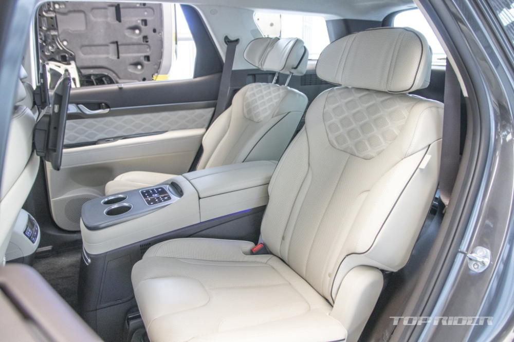 2 ghế thương gia ở giữa của Hyundai Palisade VIP 2021