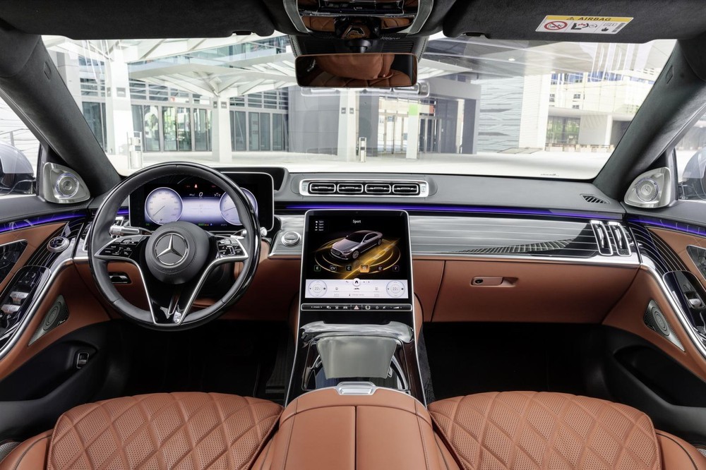 Nội thất bên trong Mercedes-Benz S-Class 2021