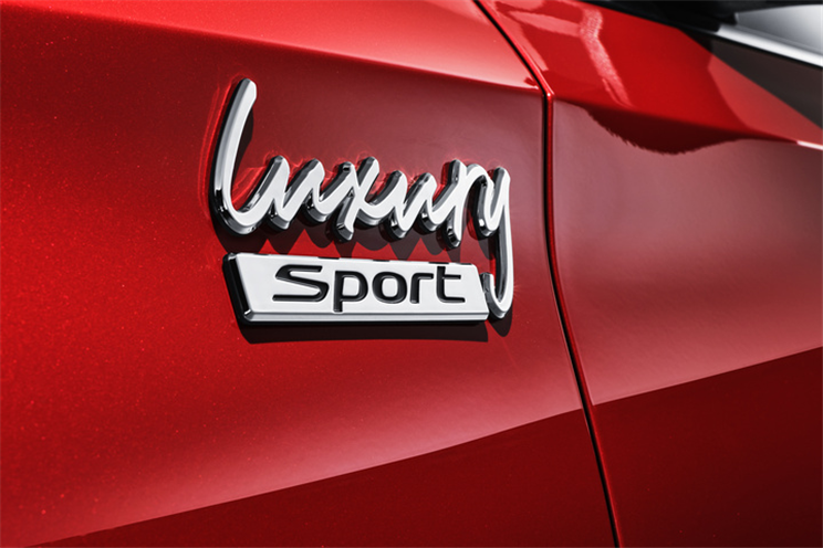 Tem chữ nổi của Hyundai Lafesta 2021