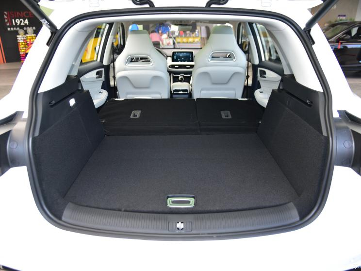 Khoang h&agrave;nh l&yacute; của MG Linghang PHEV 2021