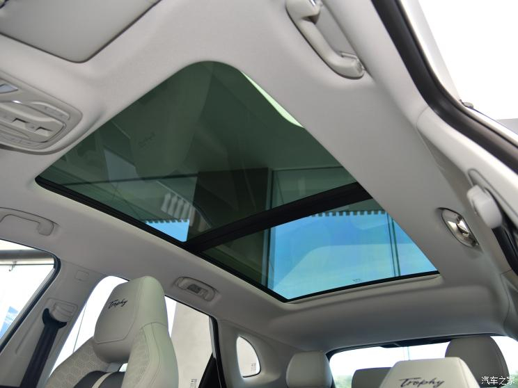Cửa sổ trời của MG Linghang PHEV 2021
