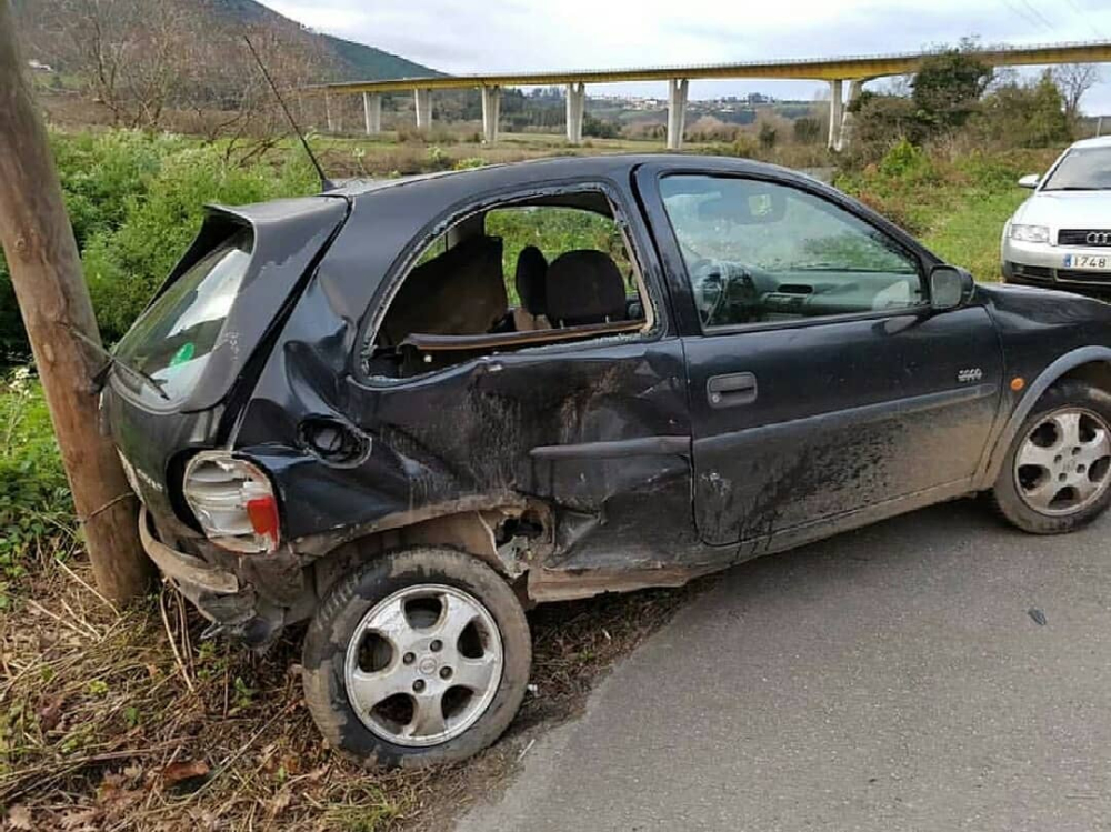 Chiếc Opel Corsa tại hiện trường