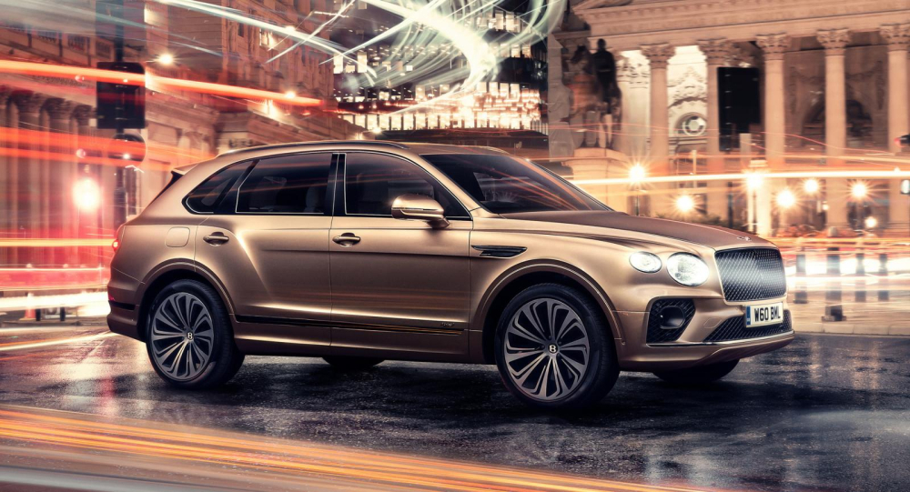 Bentley Bentayga Hybrid 2021 được n&acirc;ng cao 30 mm ở đầu xe