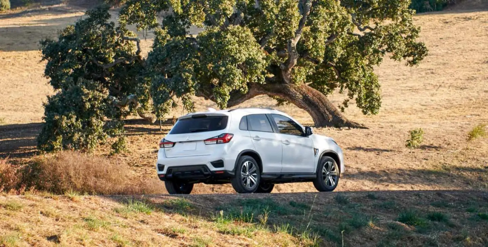 Mitsubishi Outlander Sport 2021 c&oacute; 2 t&ugrave;y chọn động cơ
