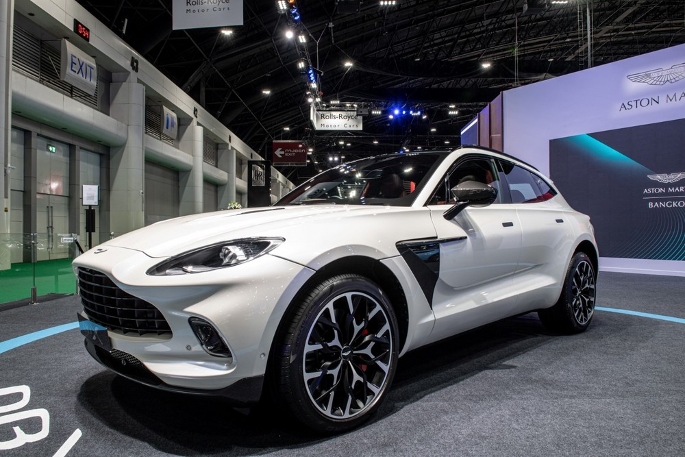 Vẻ đẹp thiết kế của Aston Martin DBX 