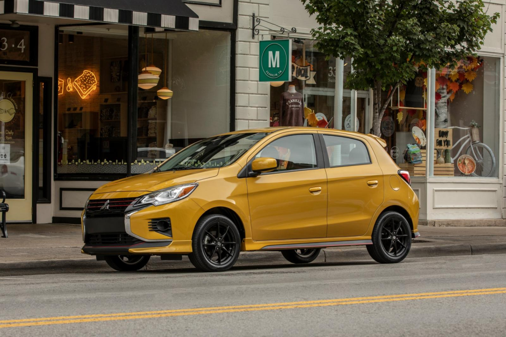 Mitsubishi Mirage 2021 bản Carbonite Edition Mitsubishi Mirage 2021 bản Carbonite Edition
