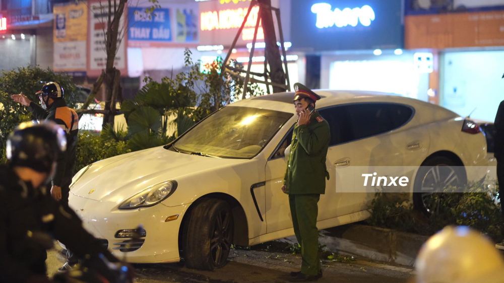 Hiện trường vụ tai nạn tại hầm Kim Li&ecirc;n