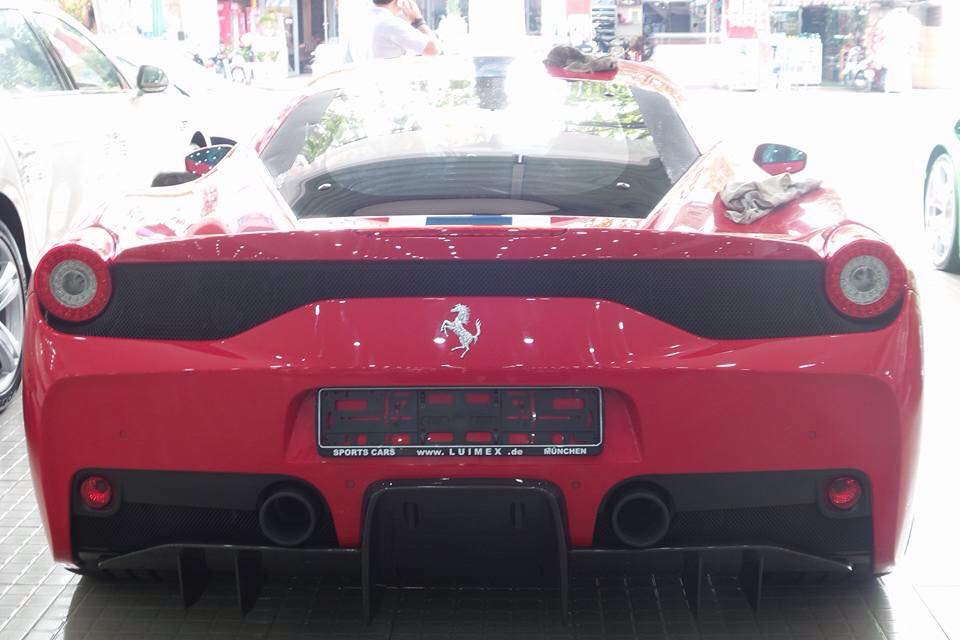 Thiết kế phần đu&ocirc;i si&ecirc;u xe Ferrari 458 Speciale c&oacute; một kh&ocirc;ng hai tại Việt Nam