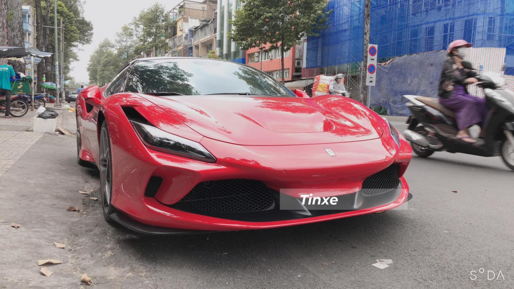 Ferrari F8 Tributo ước tính có giá hơn 23 tỷ đồng tại Việt Nam