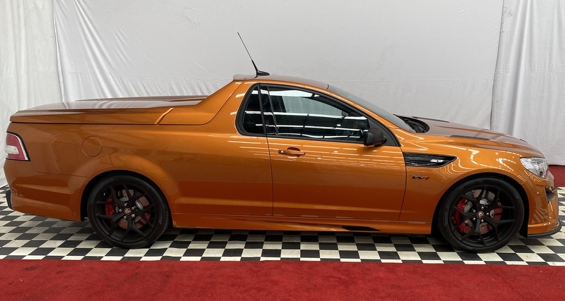 Ph&iacute;a b&ecirc;n sườn&nbsp;của&nbsp;HSV GTSR Maloo W1 2017 
