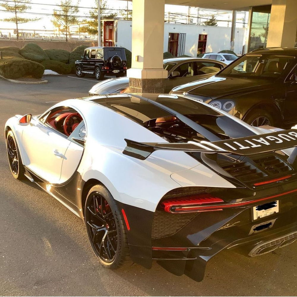 Chiếc siêu xe Bugatti Chiron Pur Sport này được giao cho một đại gia Mỹ