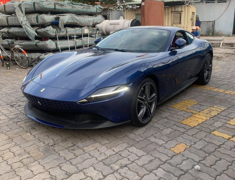 Đây là siêu xe Ferrari có 4 chỗ ngồi đầu tiên ở Việt Nam Cũng là chiếc Ferrari Roma hiếm hoi được mang về Đông Nam Á tìm khách hàng