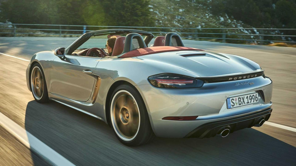 Ph&iacute;a sau của Porsche Boxster 25