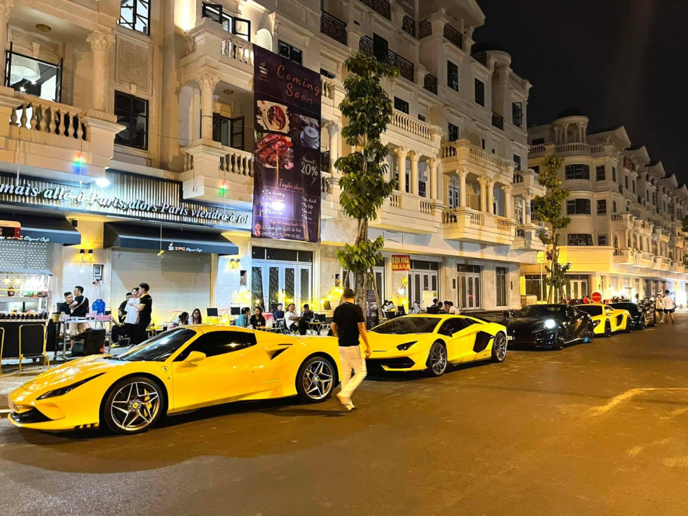 Ferrari F8 Spider đầu tiên ở Việt Nam, kế đến là siêu xe hàng hiếm Lamborghini Aventador SVJ chỉ có 900 xe trên thế giới, siêu ngựa Ferrari 812 Superfast màu đen độc nhất Việt Nam, McLaren 650S Spider và mẫu xe chốt đoàn trong top 1 này là McLaren 720S Spider Ferrari F8 Spider đầu tiên ở Việt Nam, kế đến là siêu xe hàng hiếm Lamborghini Aventador SVJ chỉ có 900 xe trên thế giới, siêu ngựa Ferrari 812 Superfast màu đen độc nhất Việt Nam, McLaren 650S Spider và mẫu xe chốt đoàn trong top 1 này là McLaren 720S Spider