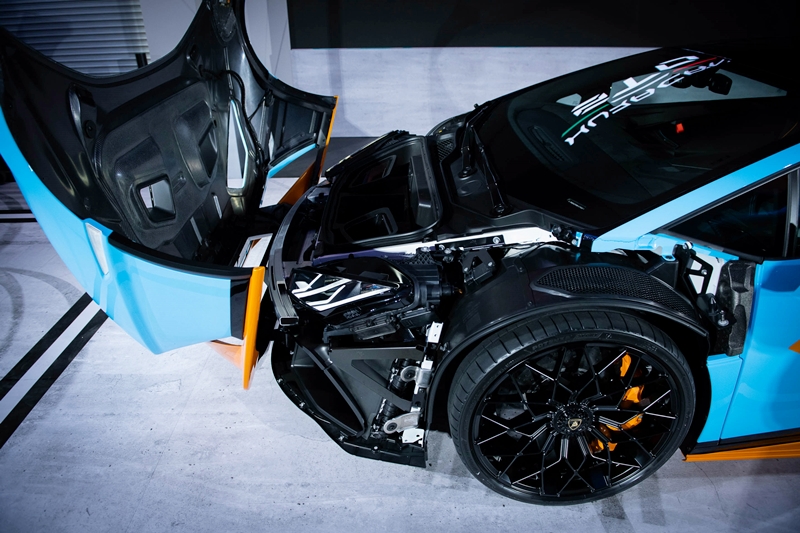 Phần đầu siêu xe Lamborghini Huracan STO Phần đầu siêu xe Lamborghini Huracan STO