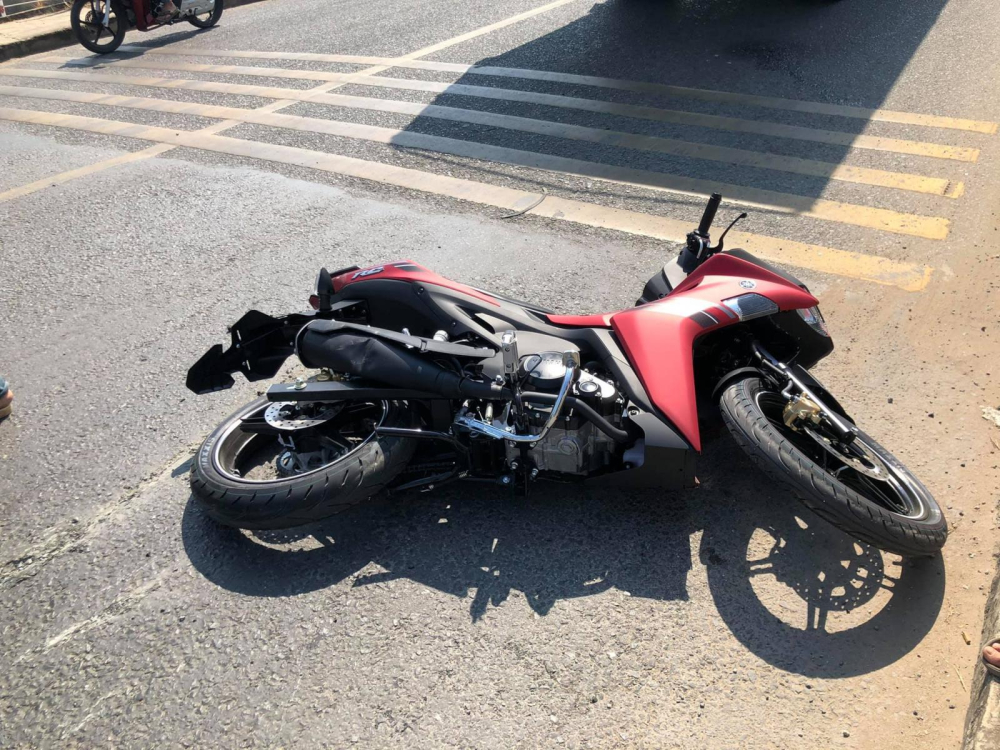 Yamaha Exciter 155 VVA 2021 gặp tai nạn trên đường phố Yamaha Exciter 155 VVA 2021 gặp tai nạn trên đường phố