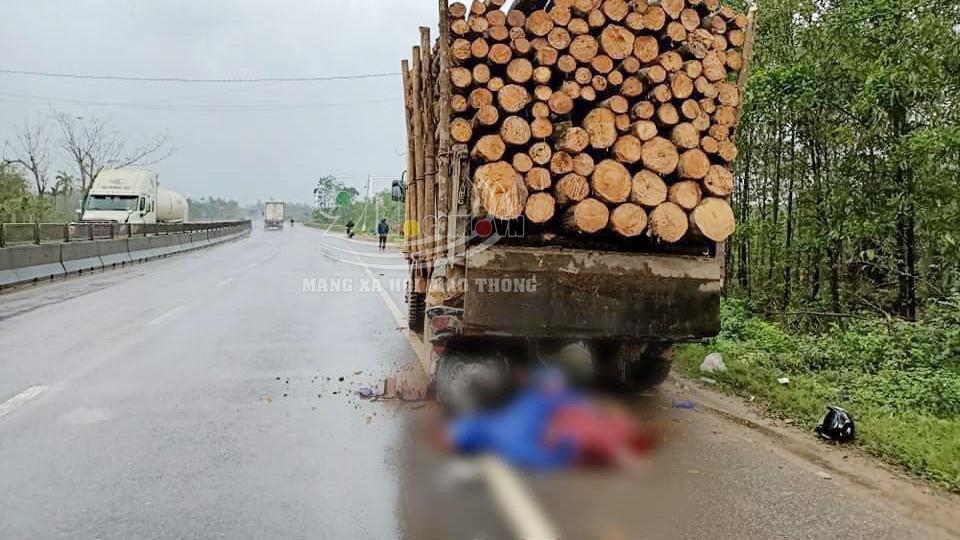 Hiện trường vụ tai nạn thương t&acirc;m