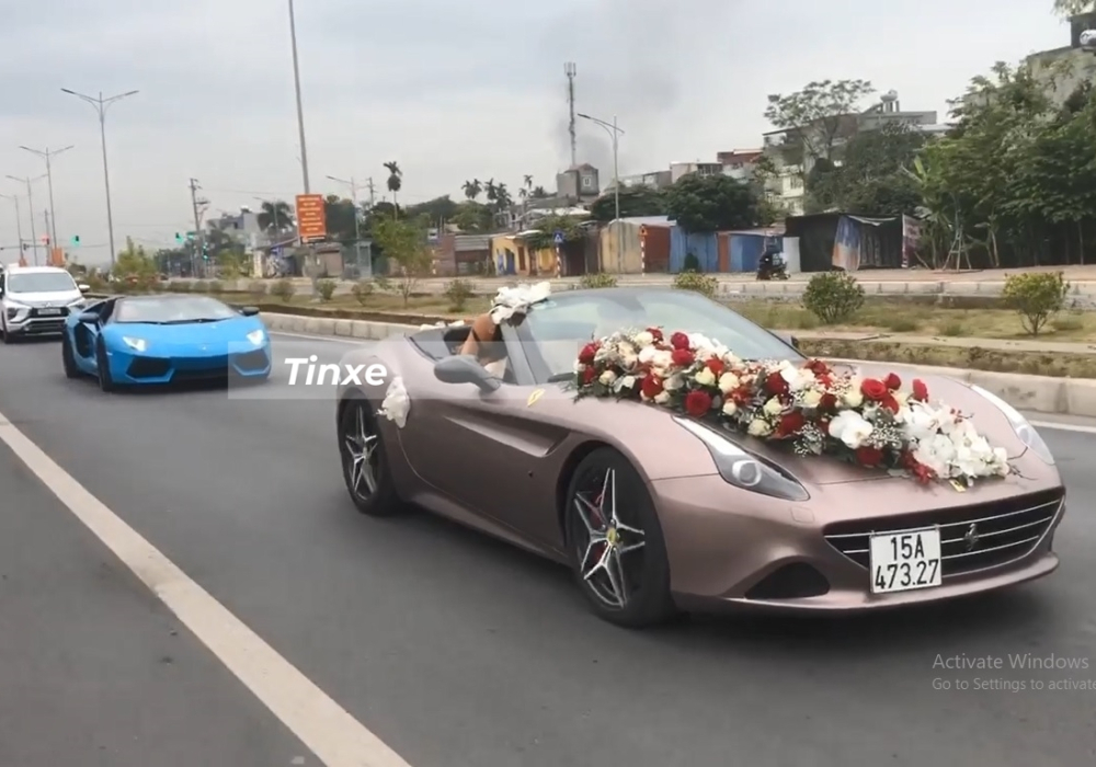 Rất hiếm khi cặp đôi siêu xe mui trần của doanh nhân Hải Phòng đi cùng một cặp với nhau
