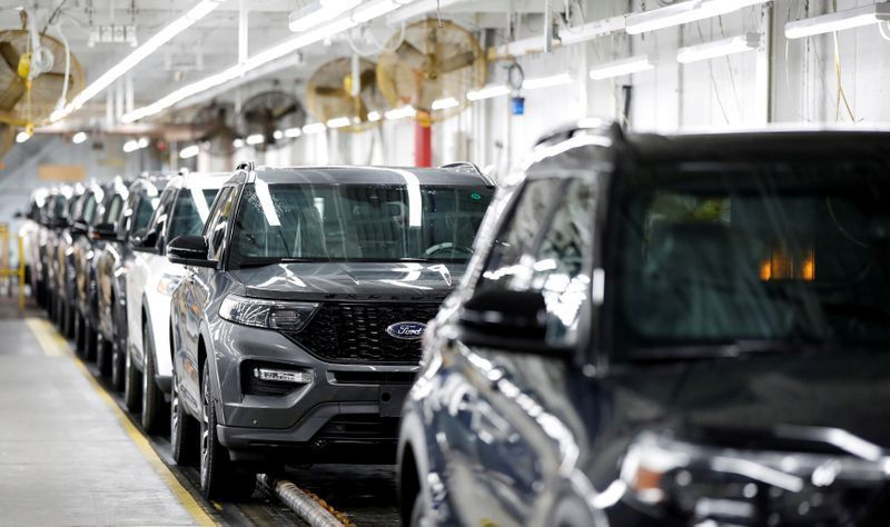 Ford phải tạm ngừng hoạt động tại nh&agrave; m&aacute;y ở Mỹ