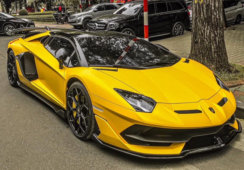 Siêu xe Lamborghini Aventador SVJ mui trần độc nhất Việt Nam Siêu xe Lamborghini Aventador SVJ mui trần độc nhất Việt Nam