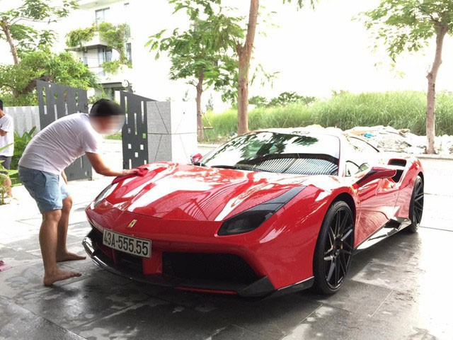 Ferrari 488 GTB độ Novitec Rosso mang biển ngũ quý 5 lúc còn ở Đà Nẵng