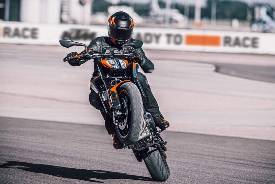 KTM 890 Duke 2021 chưa được công bố giá bán