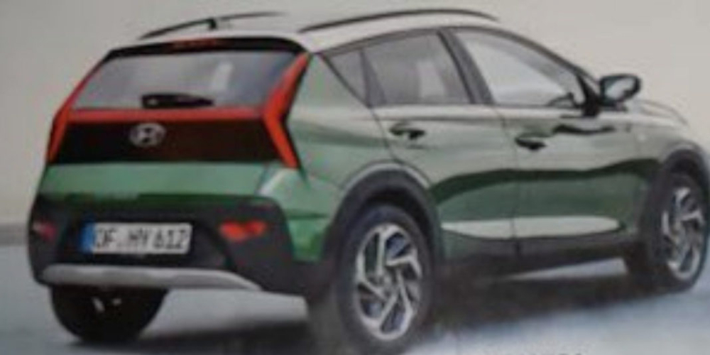 Hyundai Bayon nh&igrave;n từ ph&iacute;a sau
