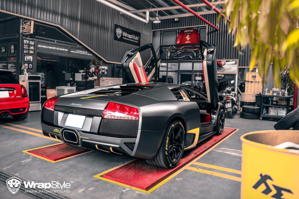 Lamborghini Murcielago LP640-4 có thiết kế hoàn toàn khác biệt so với bản tiêu chuẩn Lamborghini Murcielago LP640-4 có thiết kế hoàn toàn khác biệt so với bản tiêu chuẩn