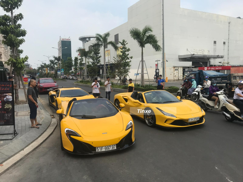 McLaren 650S Spider đọ dáng cùng Ferrari F8 Spider