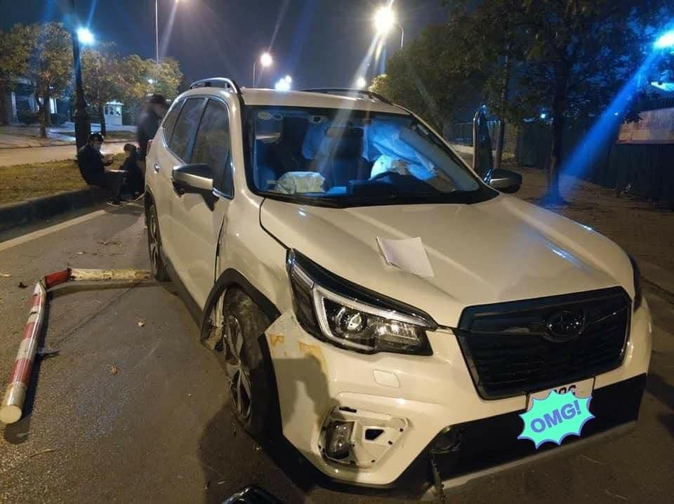 Chiếc Subaru Forester không bị hỏng nặng trong vụ tai nạn này Chiếc Subaru Forester không bị hỏng nặng trong vụ tai nạn này