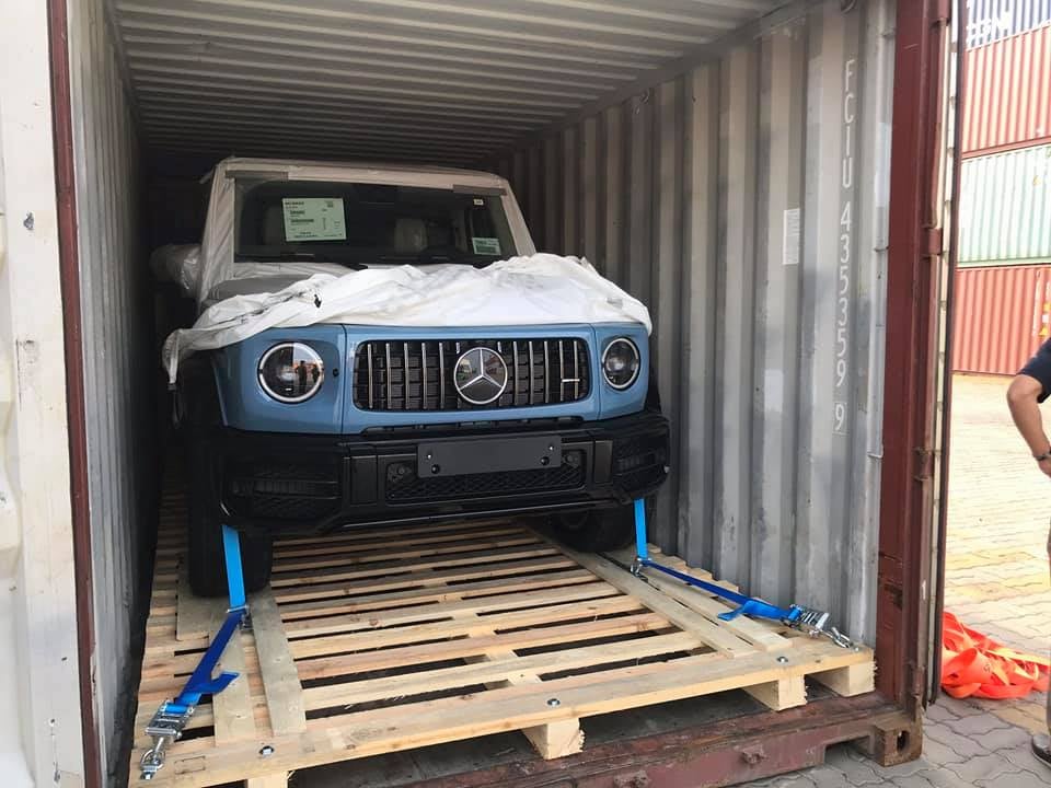 Chiếc SUV hạng sang Mercedes-AMG G63 đời mới của Cường Đ&ocirc;-la c&oacute; m&agrave;u China Blue c&ugrave;ng g&oacute;i AMG Night package