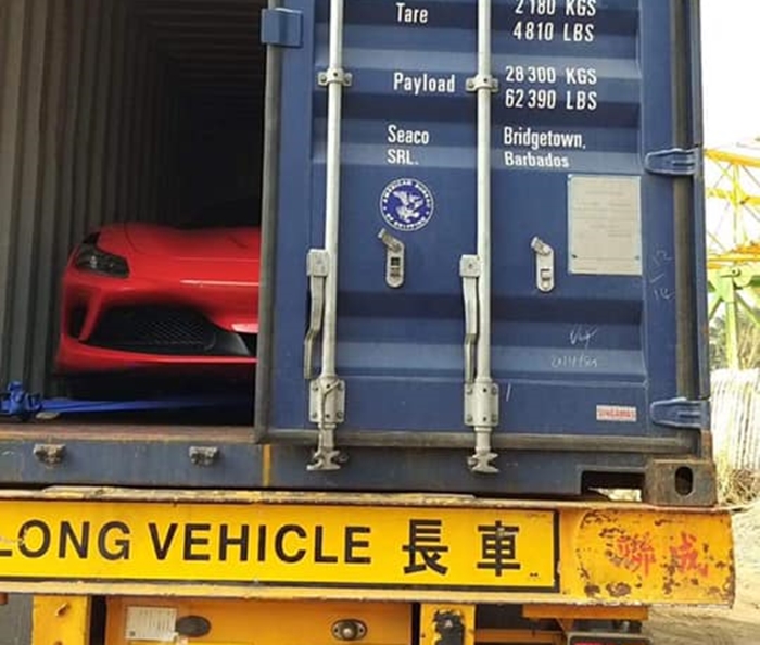 Xe đã được cho vào container