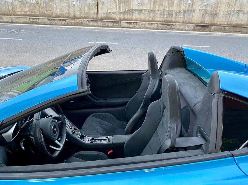 Nội thất si&ecirc;u xe McLaren 650S Spider MSO ở Campuchia