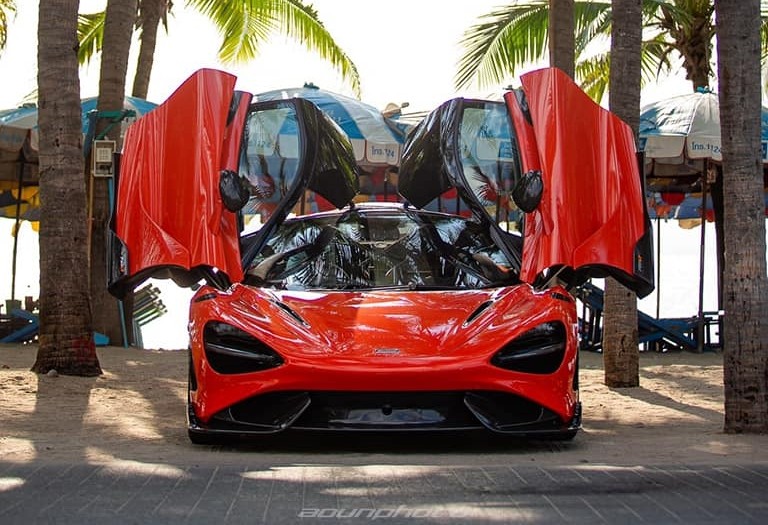 Cận cảnh vẻ đẹp của si&ecirc;u xe McLaren 765LT