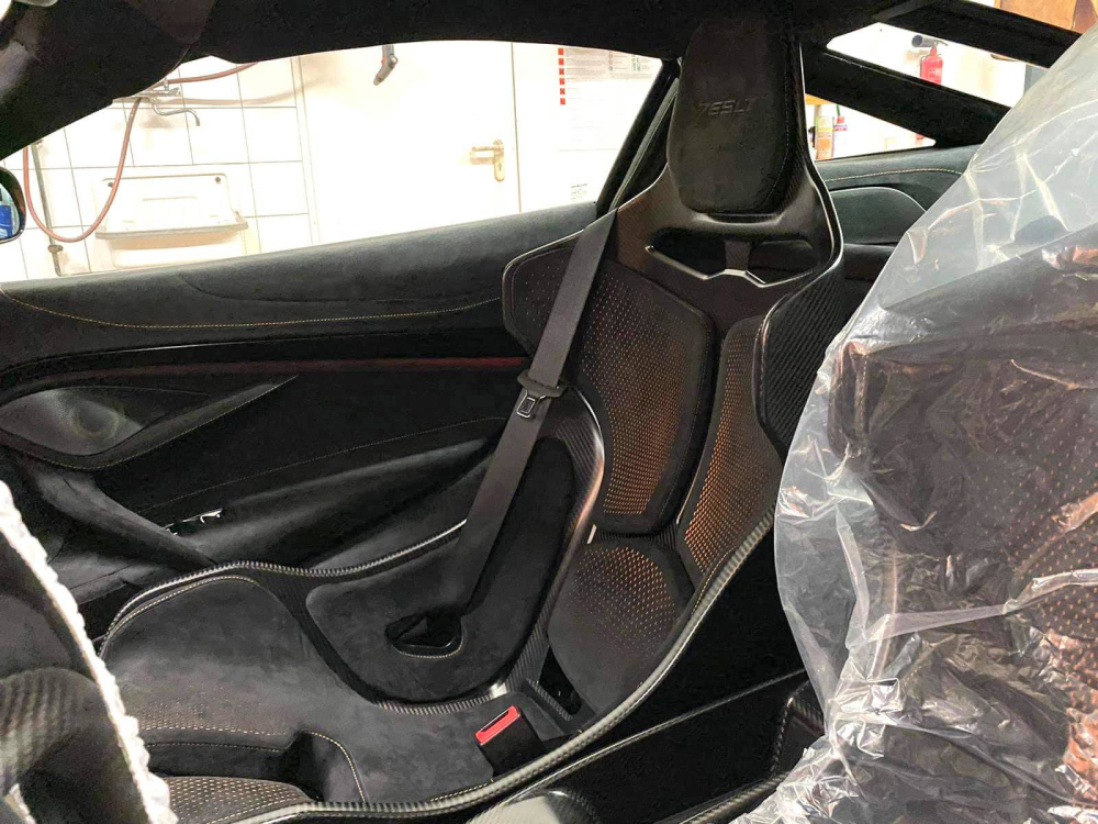 Nội thất si&ecirc;u xe McLaren 765LT hứa hẹn sẽ sớm về Việt Nam