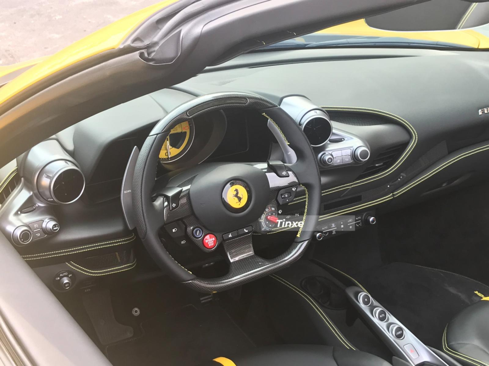 Siêu xe mui trần Ferrari F8 Spider có công suất 711 mã lực
