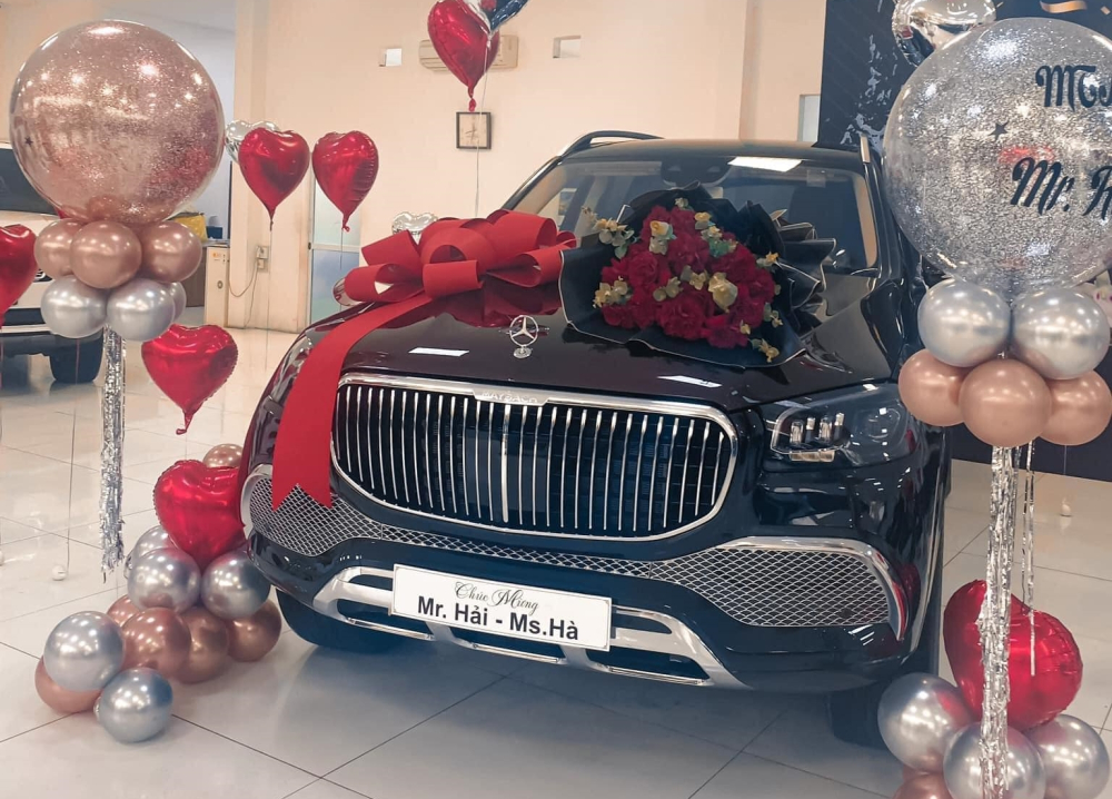 Thiết kế phần đầu xe Mercedes-Maybach GLS 600 4Matic 2021 đầu ti&ecirc;n về Việt Nam