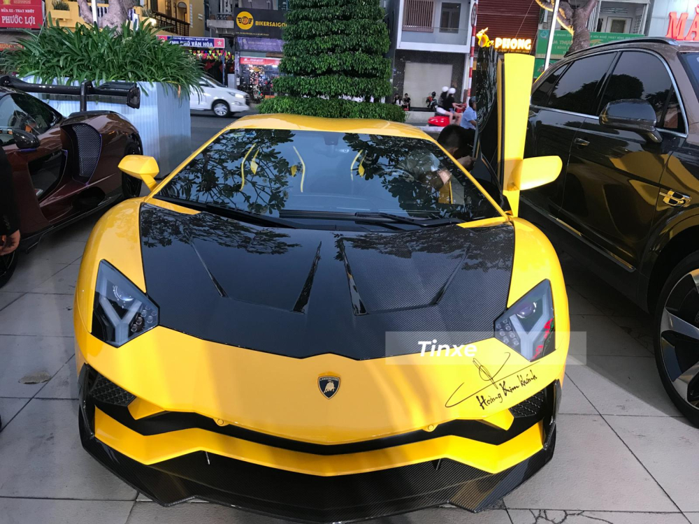Lamborghini Aventador S LP740-4 của doanh nh&acirc;n quận 12
