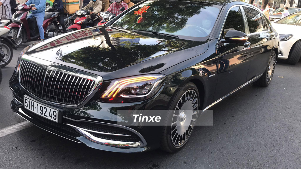 Mercedes-Maybach S450 4Matic cũng tham gia đ&ograve;n đ&oacute;n d&acirc;u
