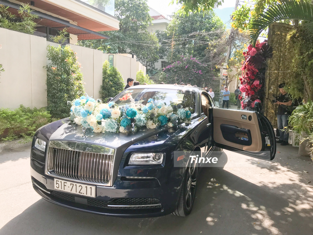 Xe c&oacute; kiểu mở ngược rất độc đ&aacute;o
