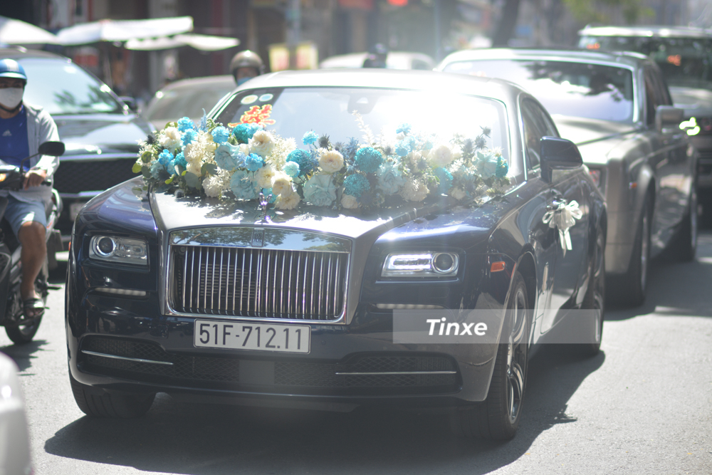Rolls-Royce Wraith của Phan Th&agrave;nh tr&ecirc;n đường phố S&agrave;i th&agrave;nh