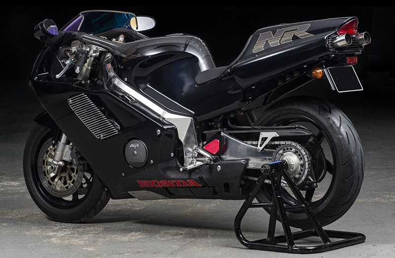 Honda NR750 được trang bị động cơ V4 đỉnh cao Honda NR750 được trang bị động cơ V4 đỉnh cao