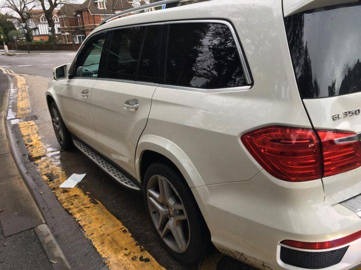 Chiếc Mercedes-Benz GL350 của nữ t&agrave;i xế