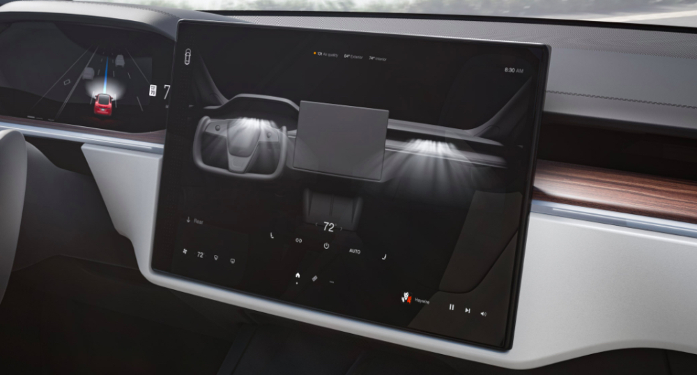 M&agrave;n h&igrave;nh th&ocirc;ng tin giải tr&iacute; của Tesla Model S 2021