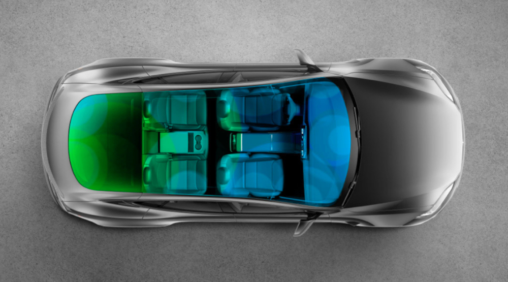 N&oacute;c bằng k&iacute;nh của Tesla Model S 2021 chống tia cực t&iacute;m