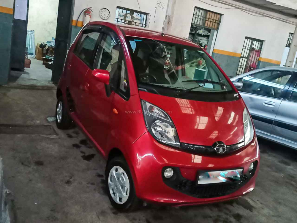 Nữ luật sư đã để chiếc Tata Nano của mình tại xưởng sửa xe trong gần 2,5 năm