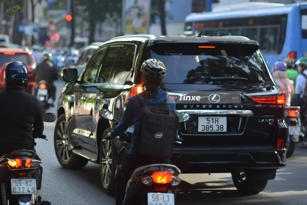 Lexus LX570 Super Sport biển cặp 38 lặp đầu v&agrave; cuối